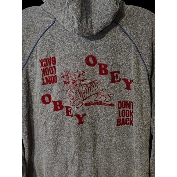 Obey Don't Look Back Pullover Hoodie Size Small - Picture 1 of 7